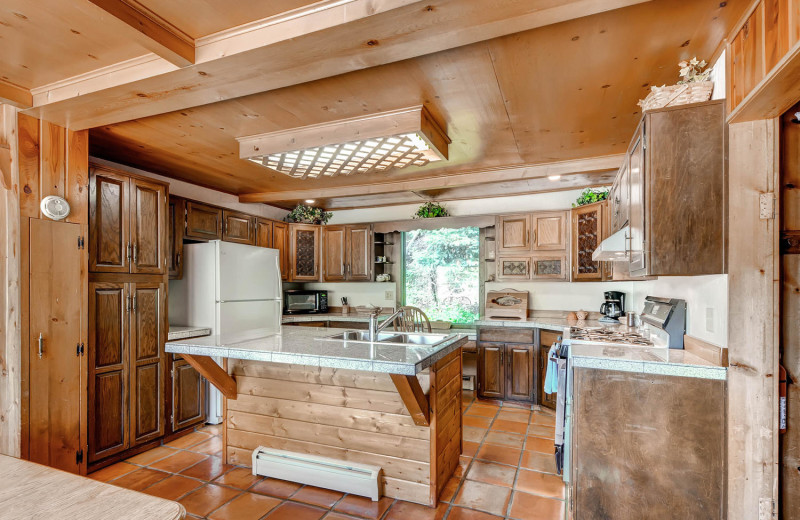 House kitchen at Colorado Bear Creek Cabins.