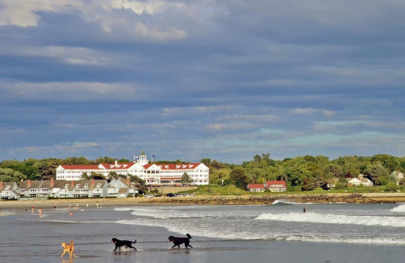 Beach near The Captain Jefferds Inn.