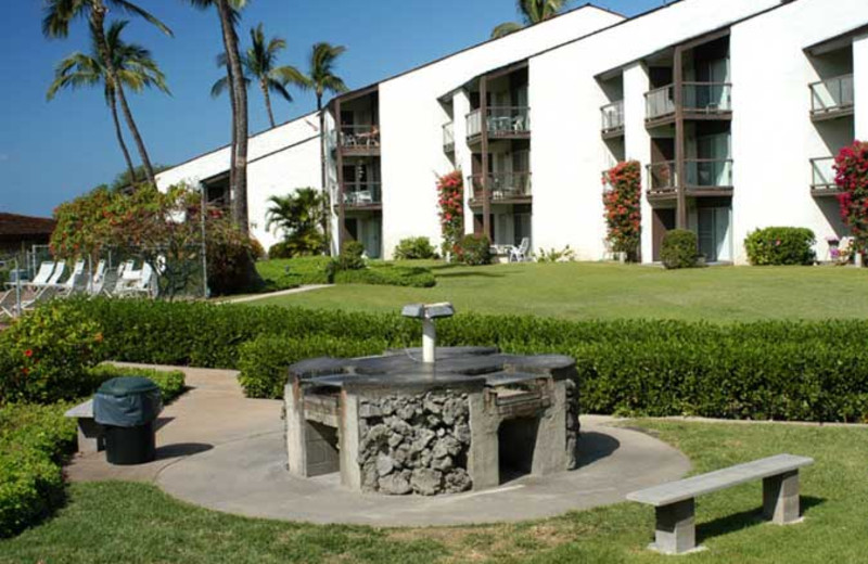 BBQ grill at Hale Kamaole Condos.