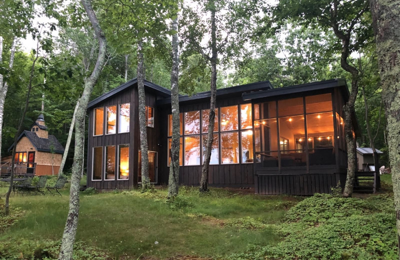 Rental exterior view of Madeline Island Rentals.