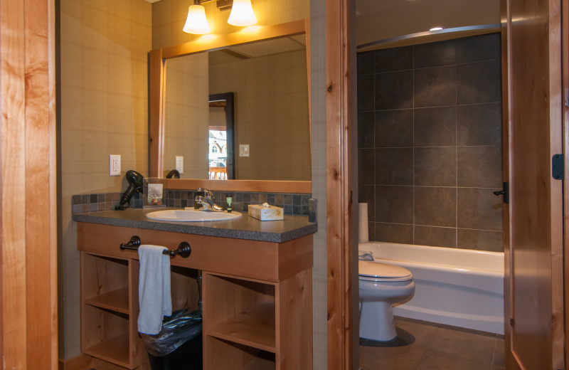 Guest bathroom at The Fox Hotel & Suites in Banff.