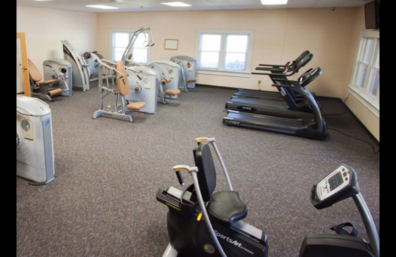 The fully-equipped Fitness Center is located nearby The Terrace. Guests at The Terrace and Lambuth Inn receive complimentary access to the Fitness Center. 