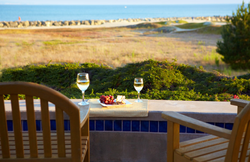 Balcony dining at Beach House Half Moon Bay.