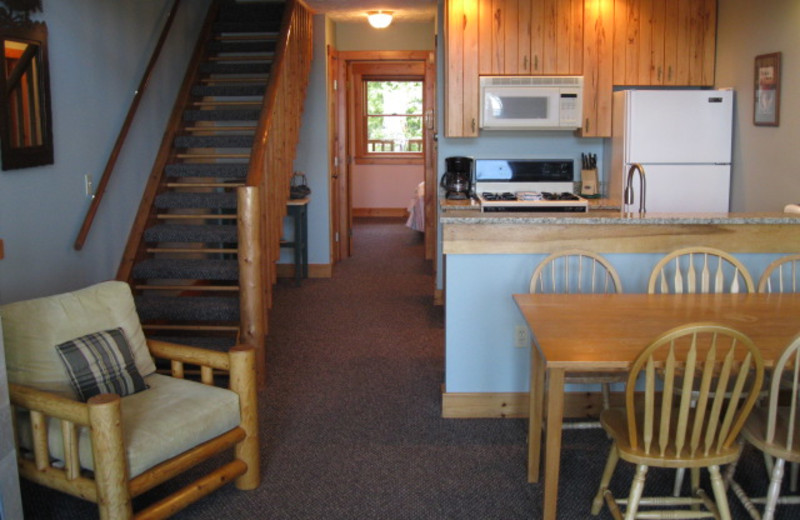 Guest kitchen at Glen Craft Marina and Resort.