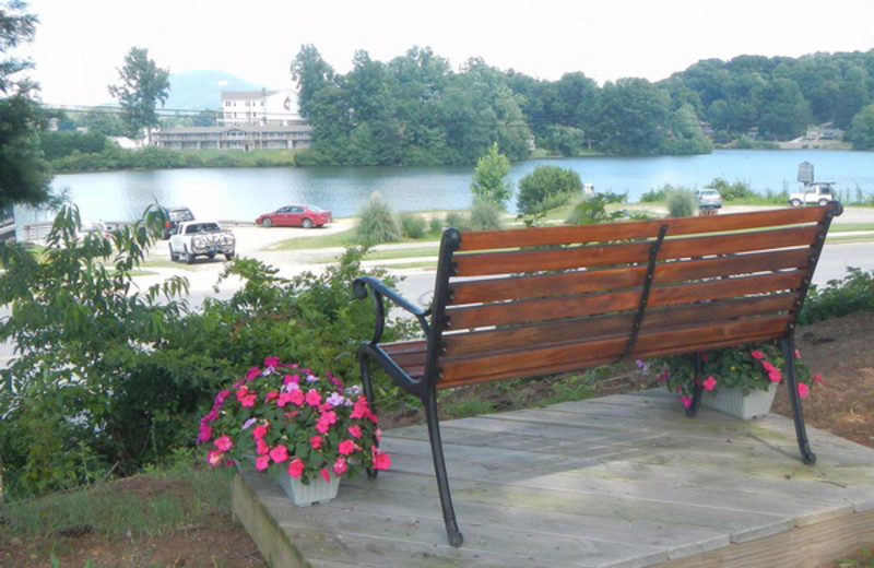 Relaxing view by the lake at Terrace Hotel Lake Junaluska.
