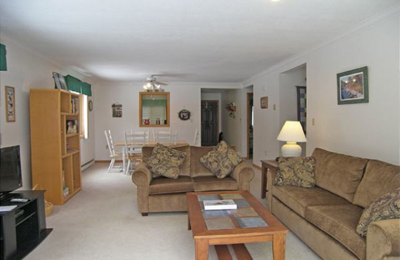 Lincoln Vacation Rentals - - Mansion Hill 125P - Managed by Loon ...