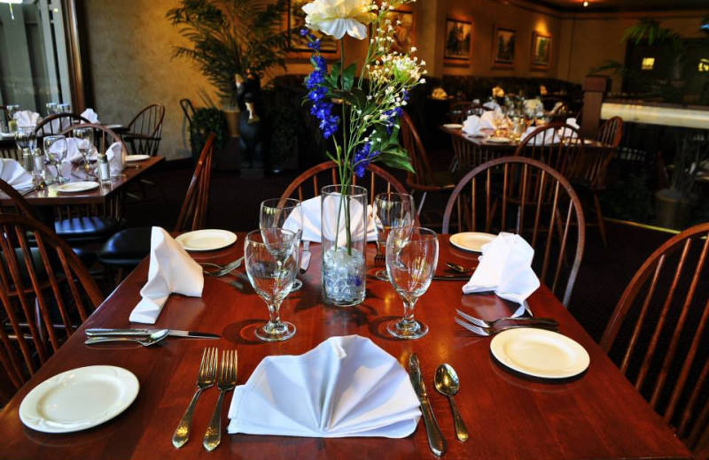 Dining room at Sawmill Creek Resort.