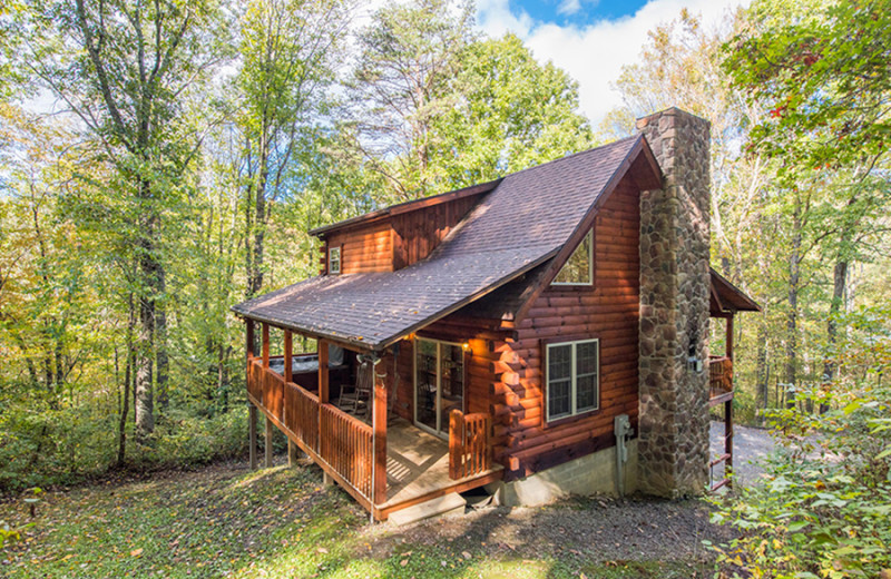 Cabin exterior at Cut Above Cabins.