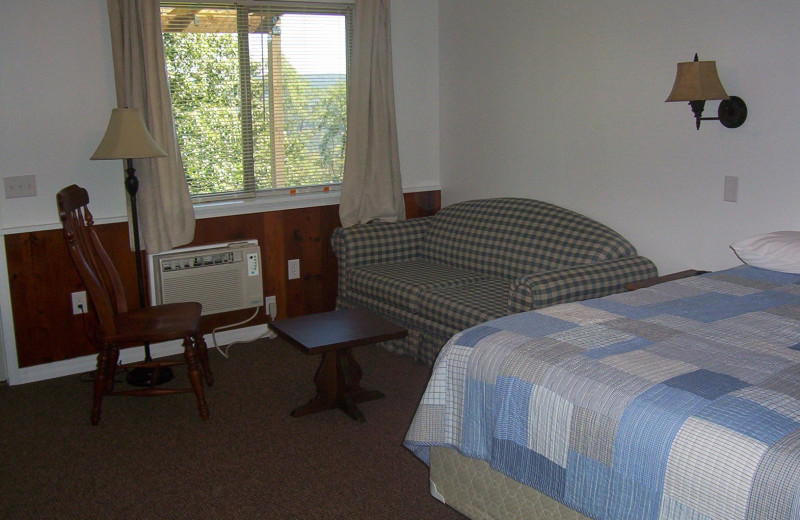 Guest room at Sky-Vue Lodge.