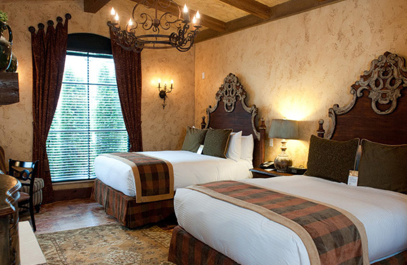 Guest room at Gervasi Vineyard.