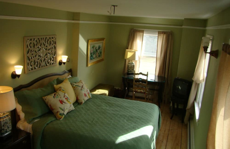 Guest room at Belfast Breeze Inn.