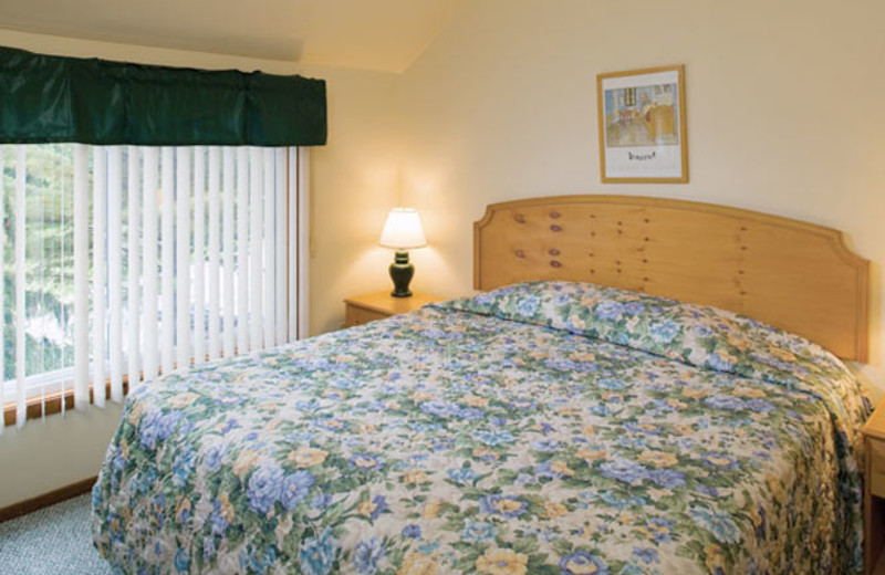 King bed at Wyndham Vacation Resorts Shawnee Village.