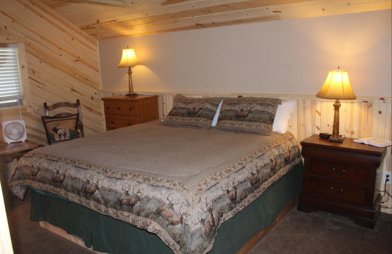 Guest room at Misty Mountain Lodge.