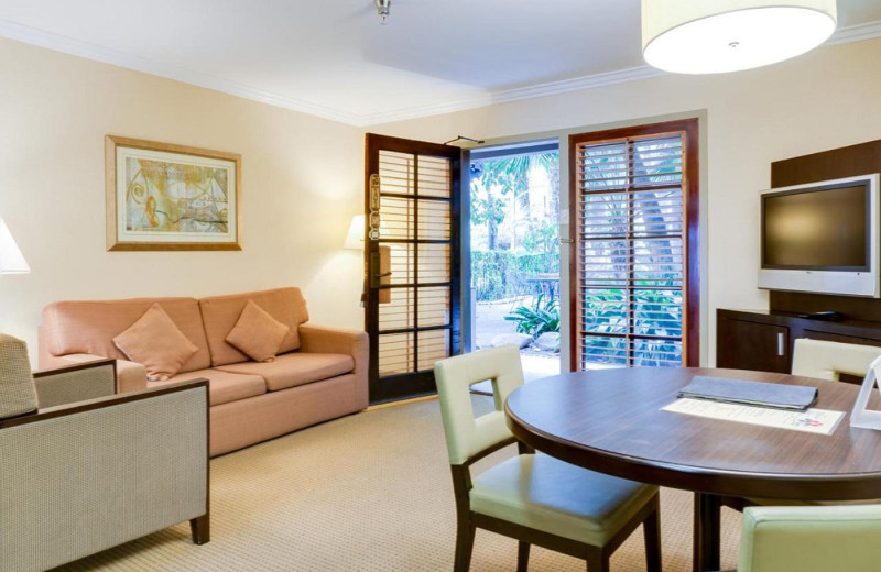 Guest room at Buena Park Grand Hotel 