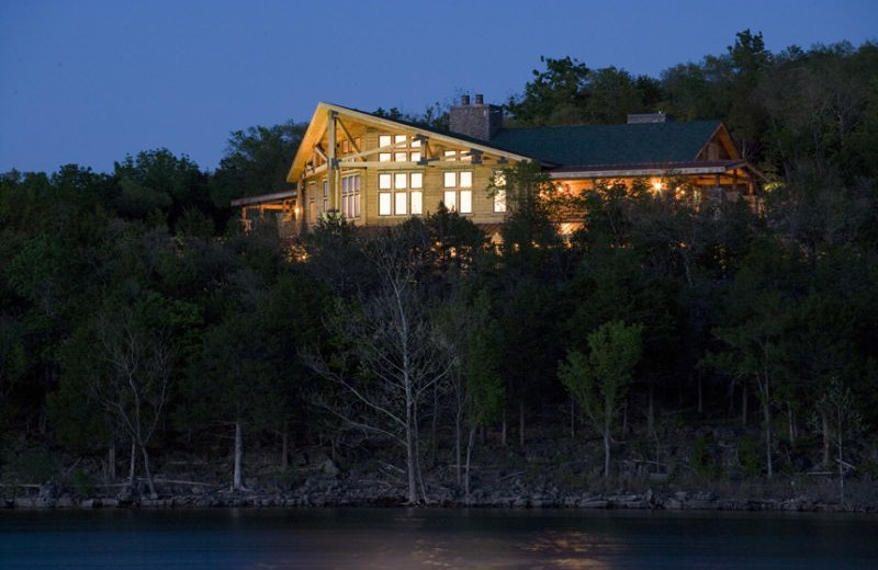 Exterior evening view at Stonewater Cove Resort.