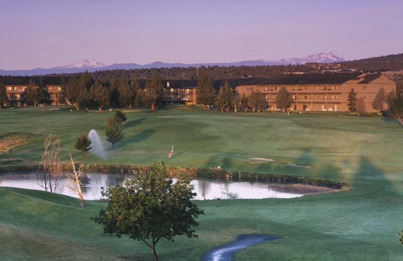 Exterior View of Eagle Crest Resort 