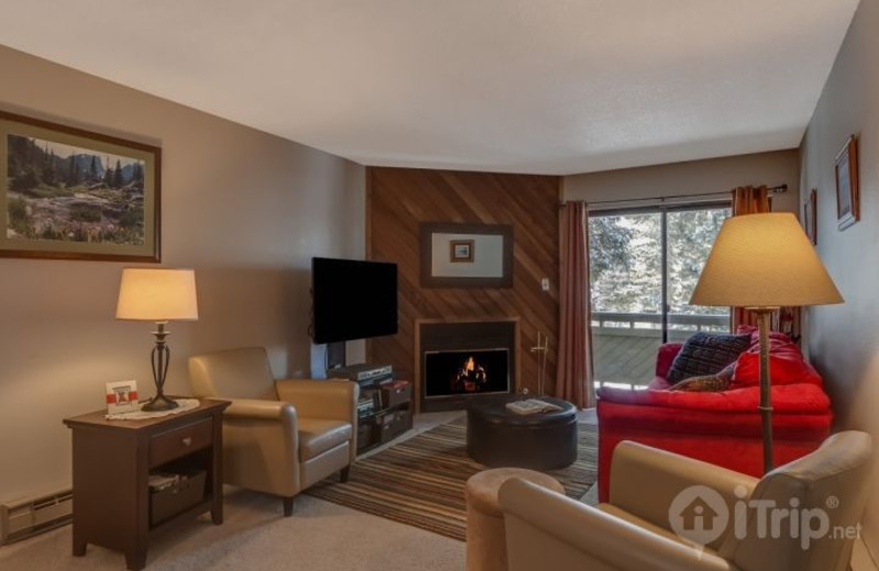 Rental living room at iTrip - Breckenridge.