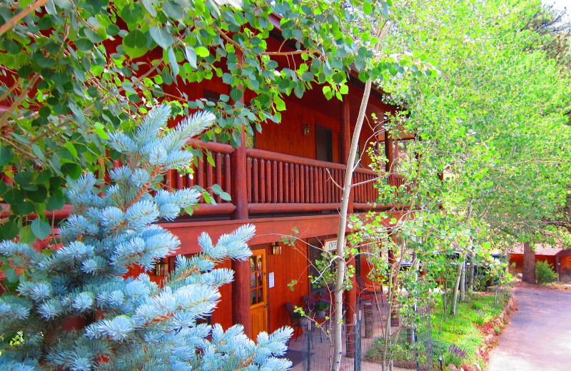 Lodge exterior at Amberwood.