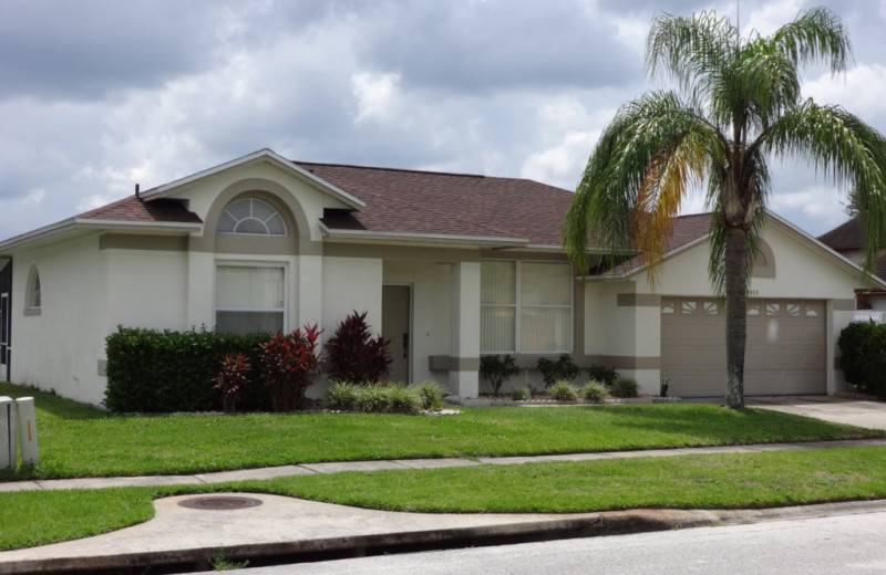 Rental exterior at Orlando Sunshine Villas.