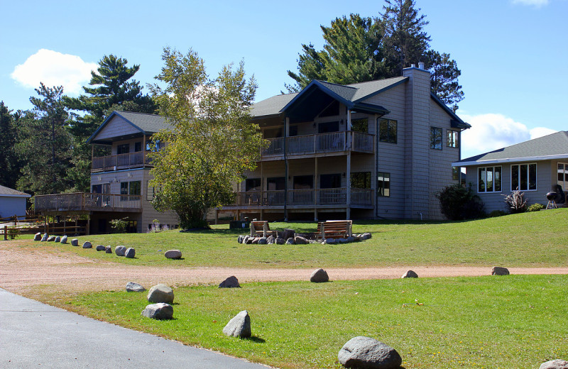 Exterior view of Nitschke's Northern Resort.