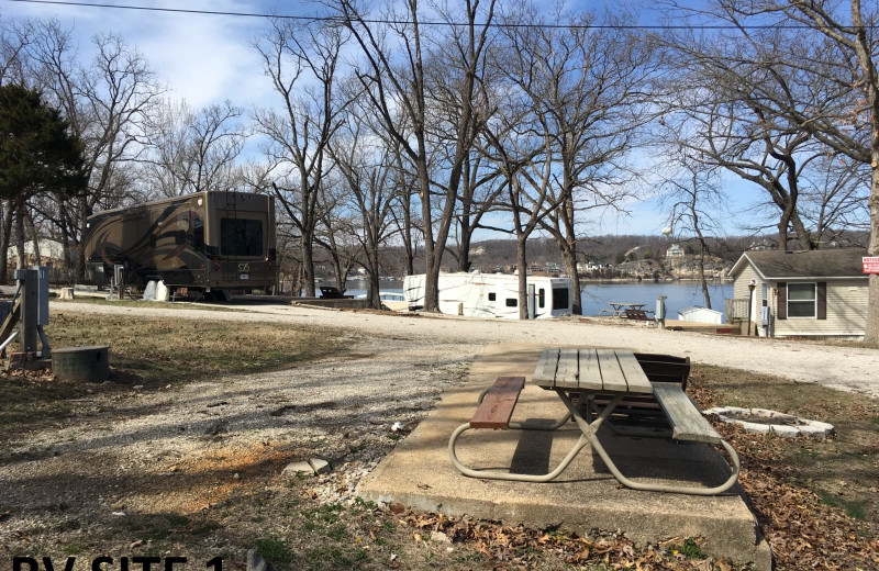 RV camp at Lakeview Resort - Lake of the Ozarks.