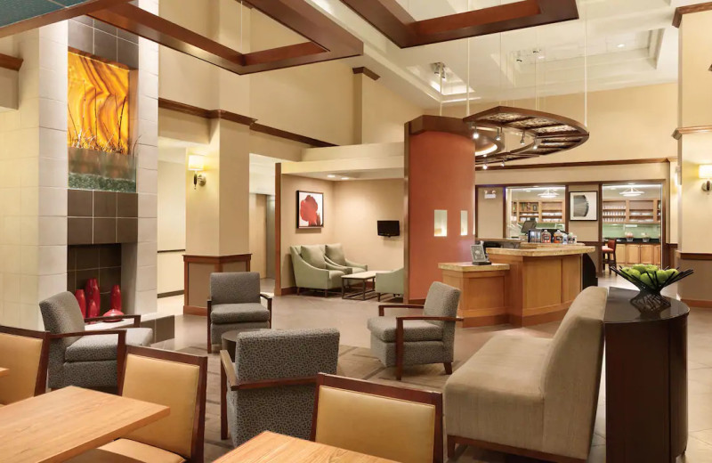 Lobby at Hyatt Place Chicago/Lombard/Oak Brook.