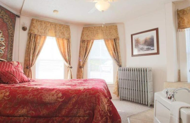 Guest room at Cranmore Mountain Lodge.