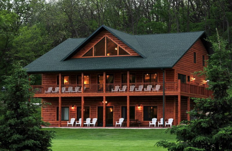 Exterior of Cedar Valley Resort.