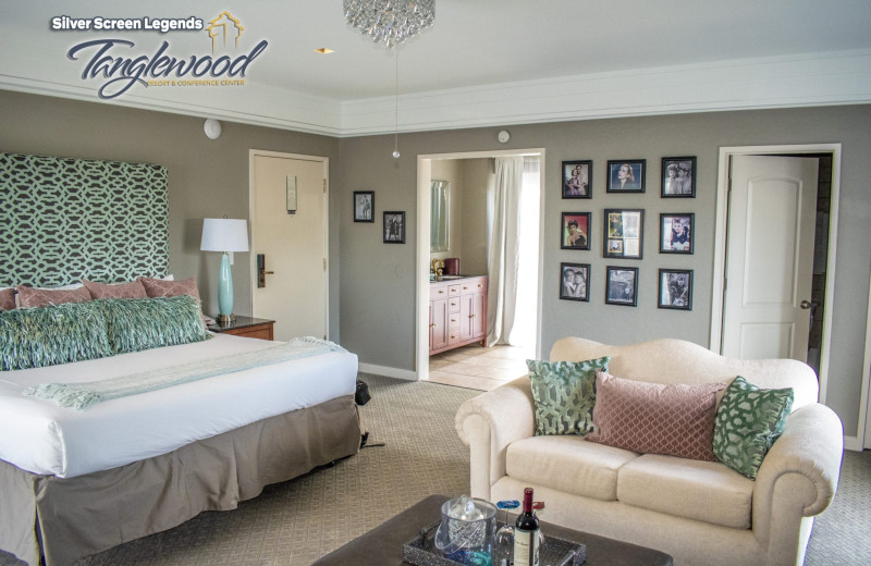 Guest room at Tanglewood Resort and Conference Center.