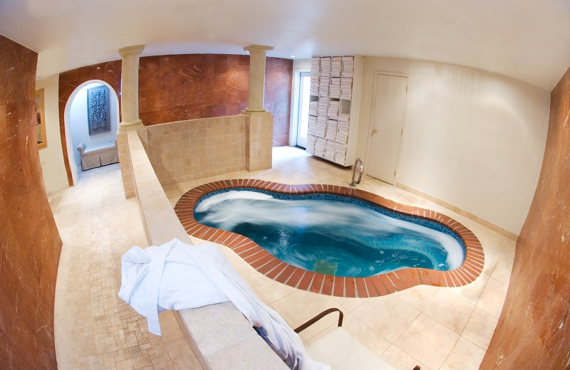 Vail's Mountain Haus (Vail, CO) Resort Reviews