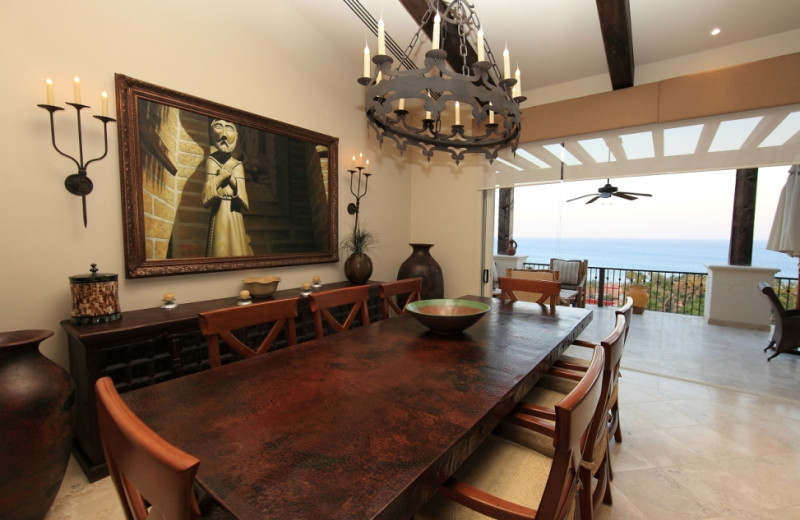 Rental dining room at Luxury Villa Collections.