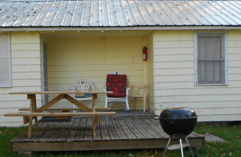 Cabin exterior at Sunset Beach Resort.