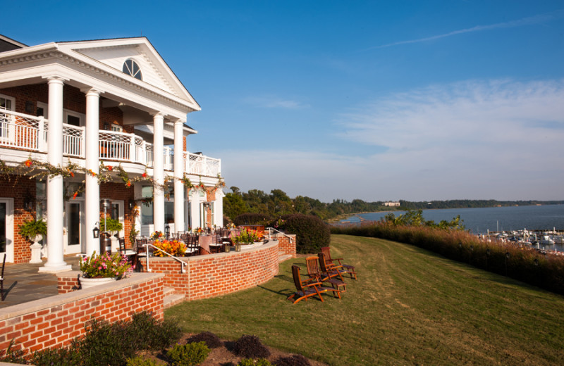 Exterior view of Kingsmill Resort.