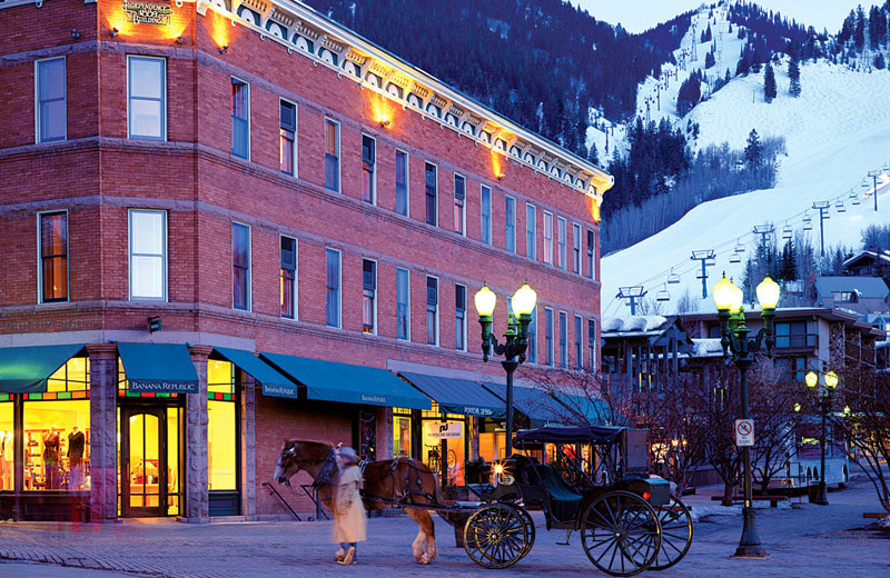 Exterior view of Frias Properties of Aspen - Independence Square.