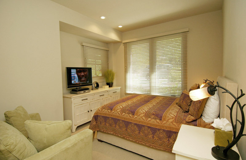 Rental bedroom at Frias Properties of Aspen.