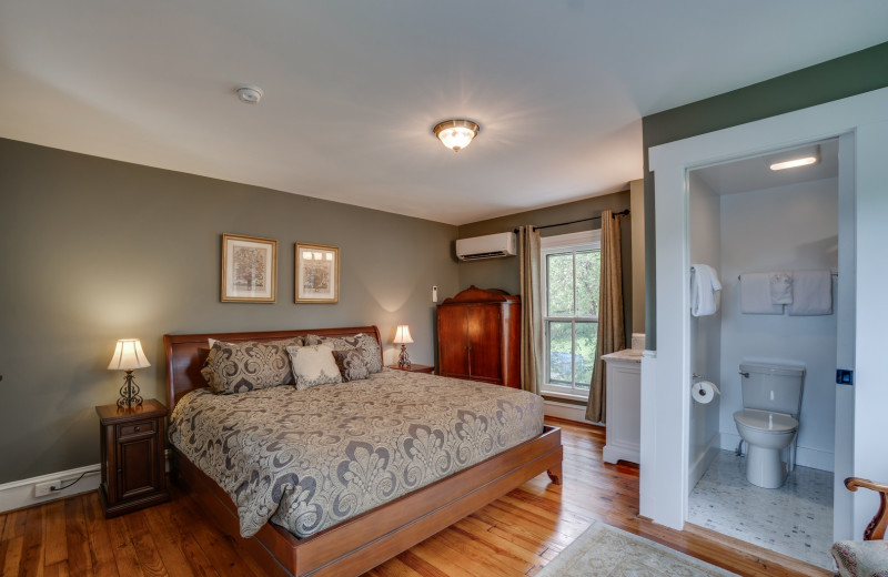 Guest room at Mayneview Bed & Breakfast at Luray Overlook.