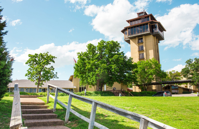 Exterior view of Tanglewood Resort and Conference Center.