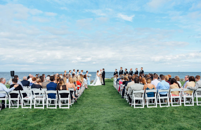 Wedding ceremony at Gordon Lodge.