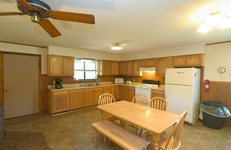 Cottage kitchen at Norfork Resort & Trout Dock.