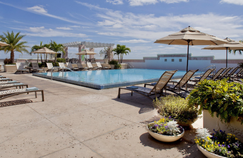 Swimming Pool at Hyatt Regency Orlando International Airport