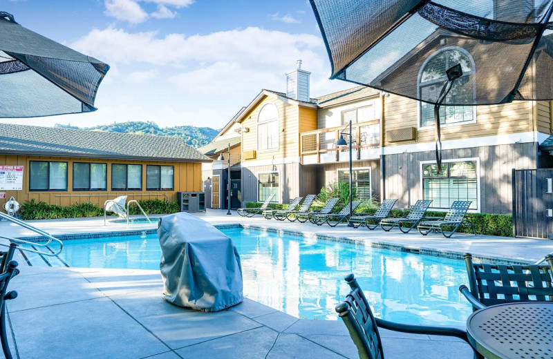 Outdoor pool at Best Western Plus Stevenson Manor Inn.