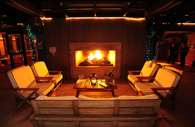 Fireplace lounge at Avenue.