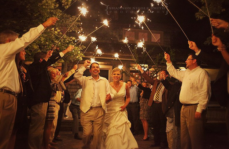 Wedding couple at Splendor Mountain.
