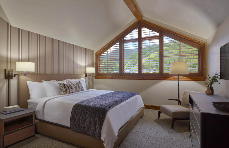 Guest room at The Sebastian – Vail.