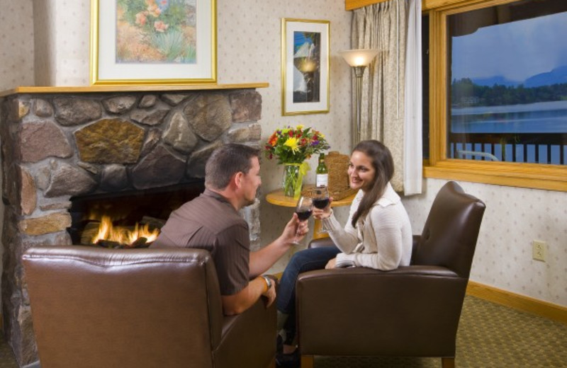 Romantic getaways at Golden Arrow Lakeside Resort.