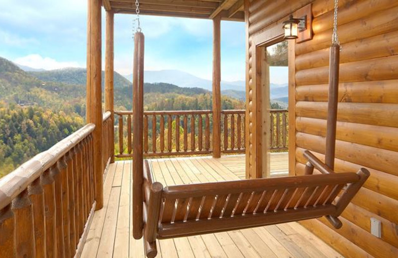 Cabin deck at Cabin Fever Vacations.