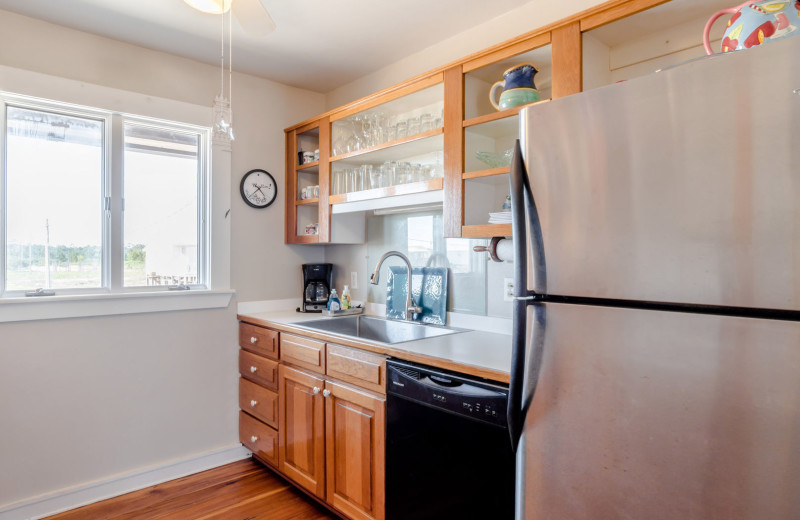 Rental kitchen at Harris Properties Management.