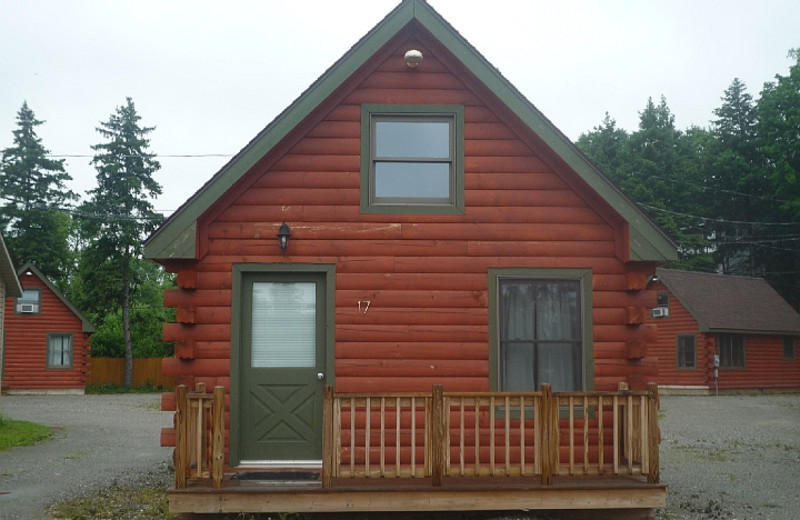 Cabin exterior at The Lanesborough Country Inn.