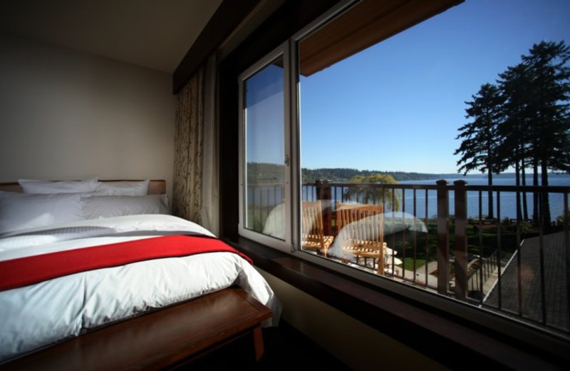 Guest room at Clearwater Casino Resort.