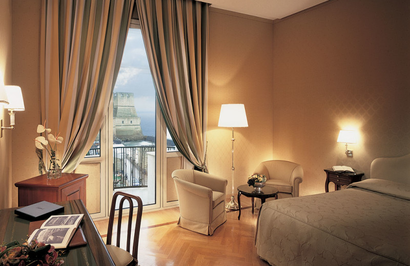 Guest room at Grande Albergo Vesuvio.